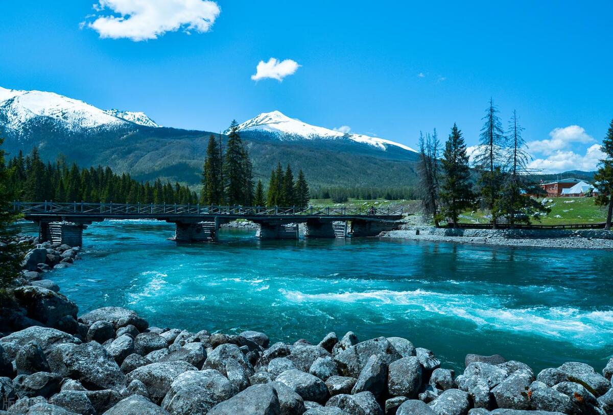 中国最值得去的100个地方是哪里,中国值得去的10个绝美旅行地