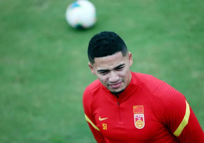 国足新名单双雄,国足最新23名大名单