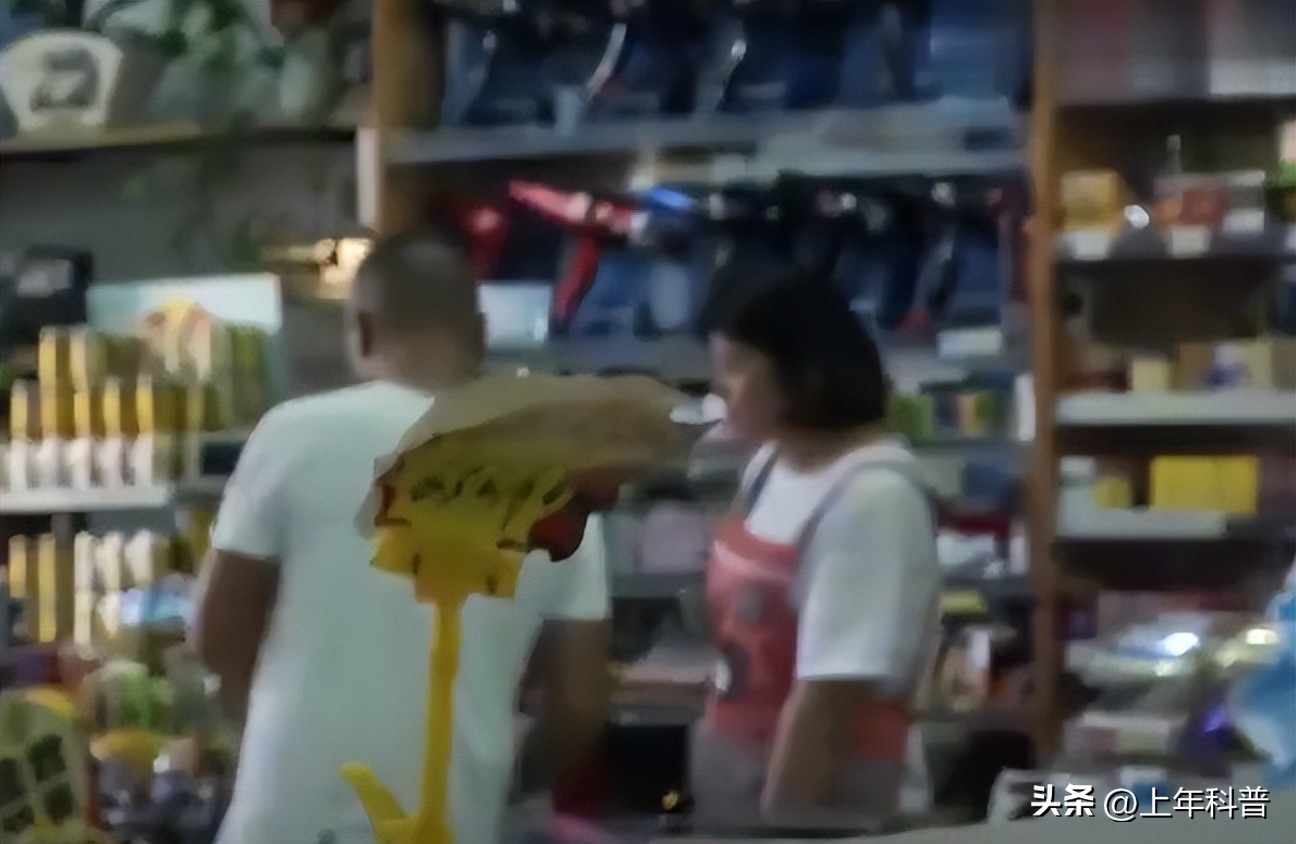 60岁大爷骗400多万,60岁大爷骗五名大学生