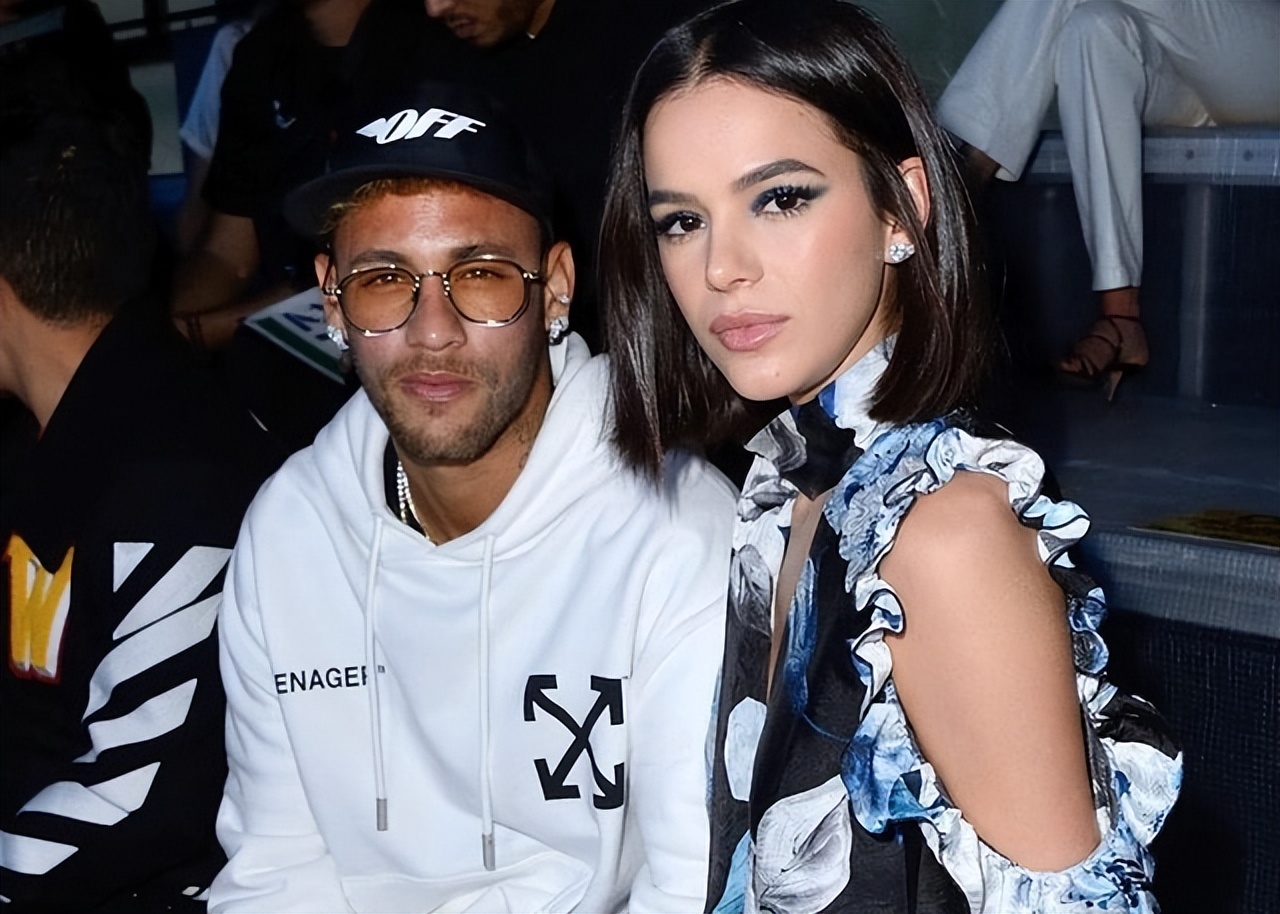 巴西世界杯决赛德国球员太太,巴西太太团亮相世界杯