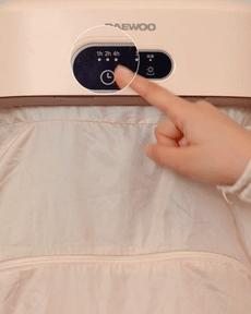 冬天湿衣服怎么快速变干,怎么不用吹风机让潮湿的衣服变干