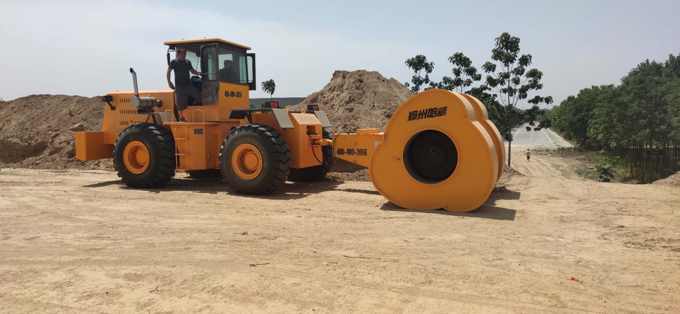 三角碾压路机的操作注意事项,三角碾冲击压路机联系方式