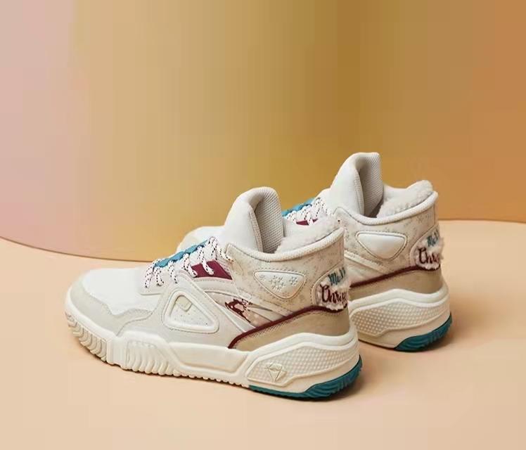 国产新品！闪击8代新配色小清新，安踏复古鞋有点帅，361度惊喜多