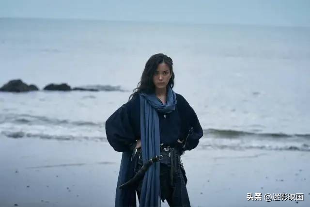 网飞又放大招，韩国开年票房冠军，海盗版夺宝奇兵，不愧顶级*片爽**