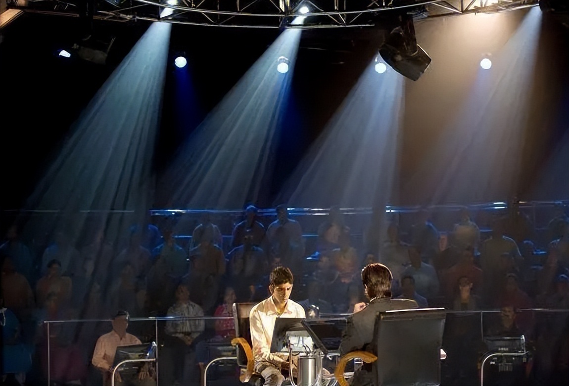 《贫民窟的百万富翁》乌托邦探索与赏析：奇妙故事下的人性与美好