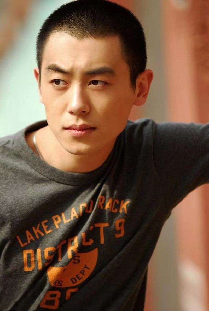 朱亚文和老婆沈佳妮的爱情,朱亚文深情表白沈佳妮