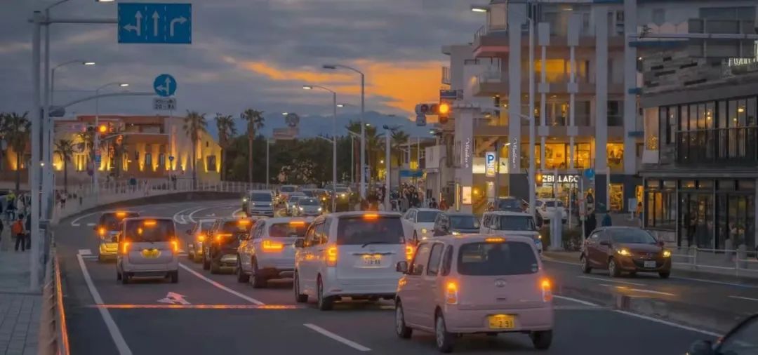 谈谈你是否有吸引异性的魅力,话题思维有哪些