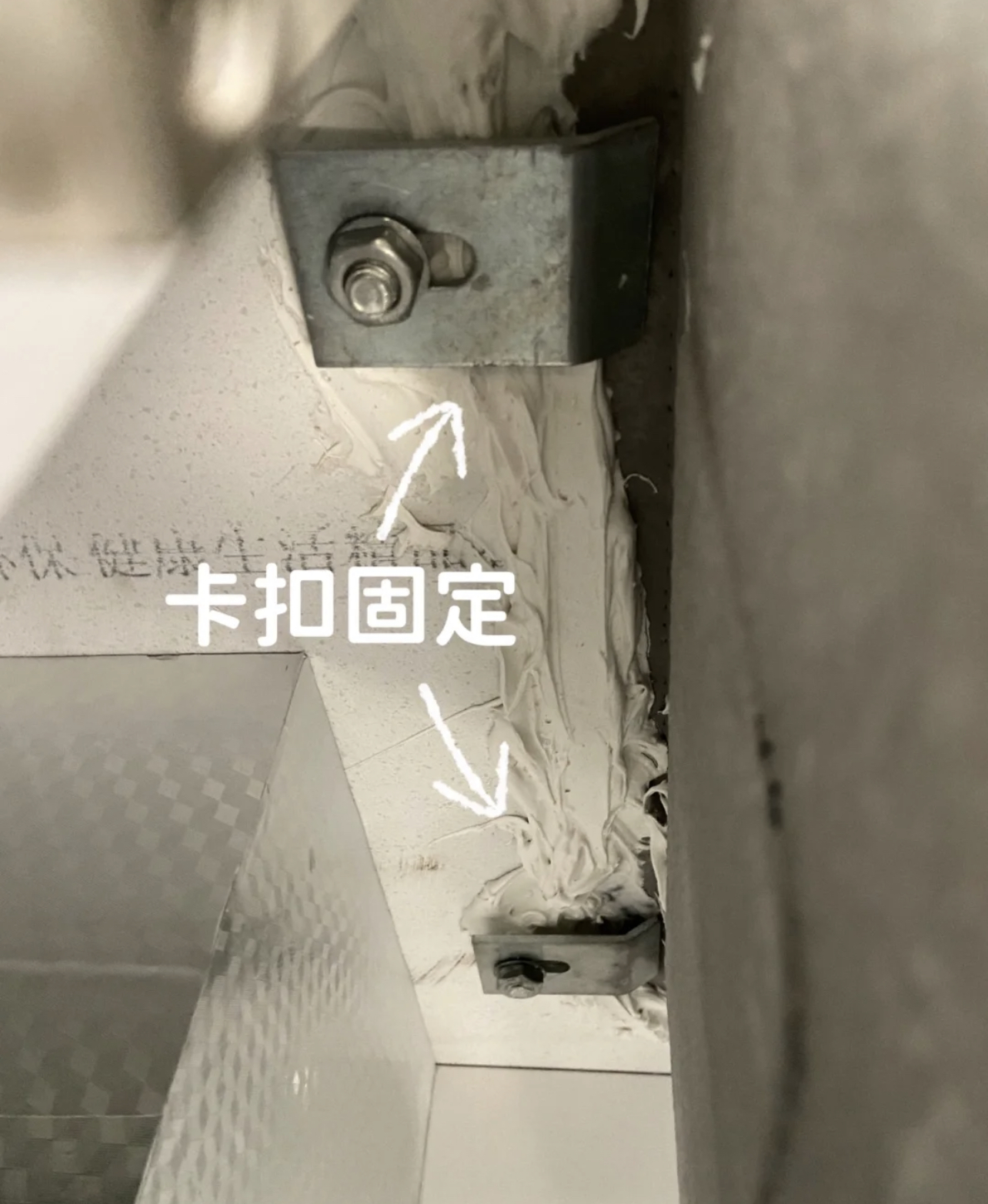 橱柜不做背板怎么处理,橱柜不做下沿注意事项