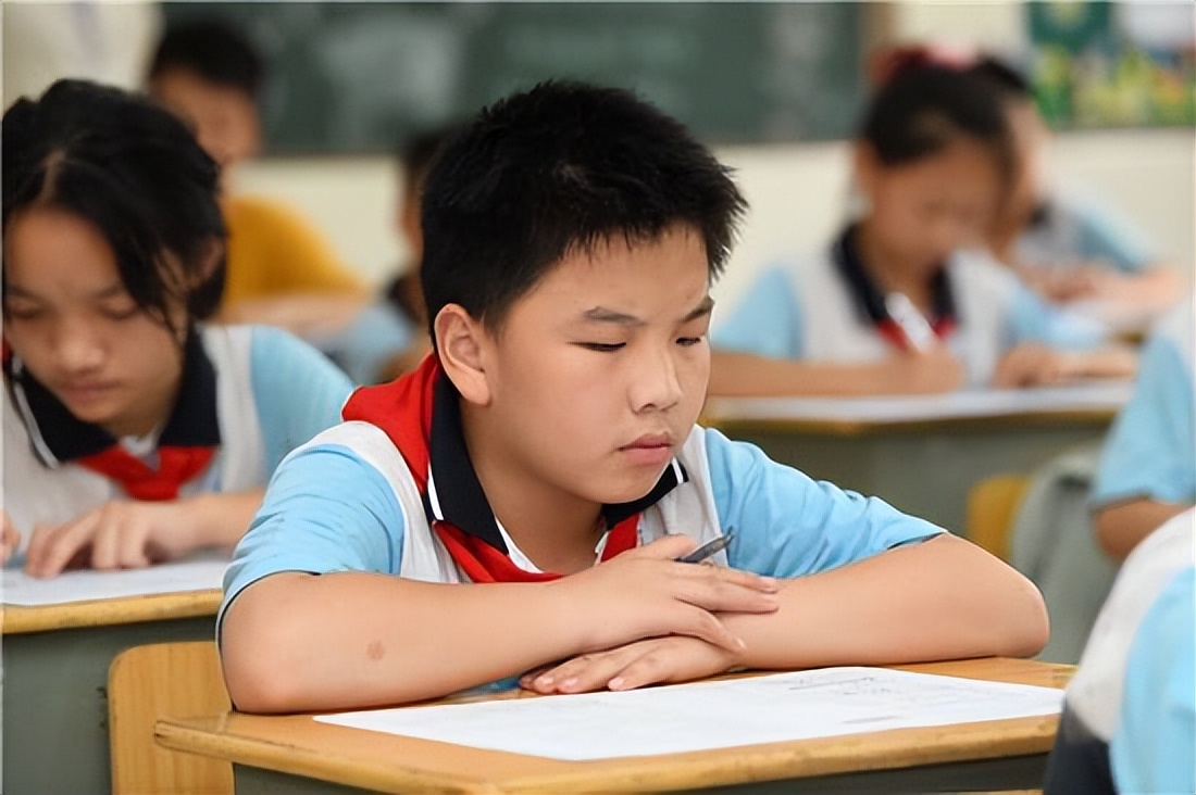 当妈妈知道自己考的不好时怎么说,妈妈说你考不好高情商回答