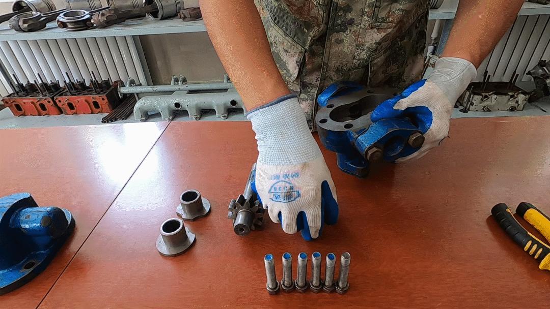 这些“硬核”学兵，成了军营“小教员”