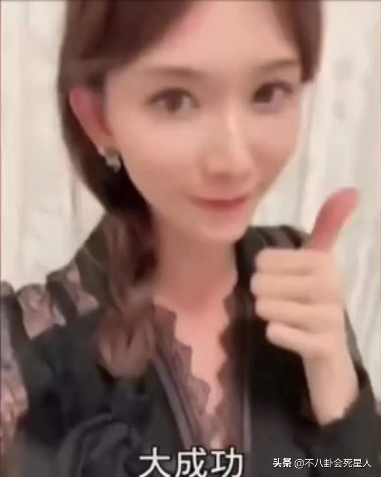 林志玲时尚拍摄花絮视频,林志玲挤牛奶发嗲飙英文