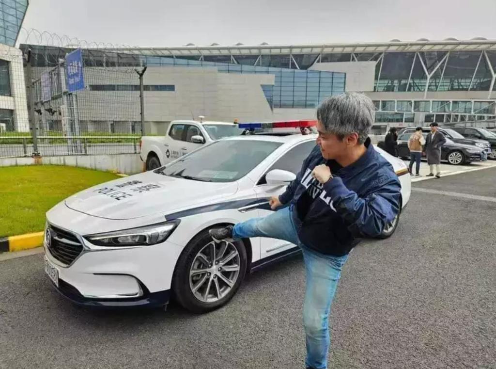 喂不熟的白眼狼？马英九回台湾以后，随行人员为何要“*攻反**大陆”