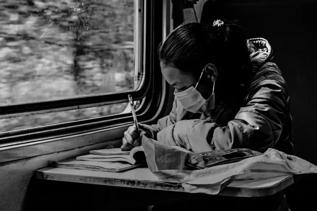 彝族千年传统民俗节日火把节、原生态赶集、幸福火车看凉山摄影团