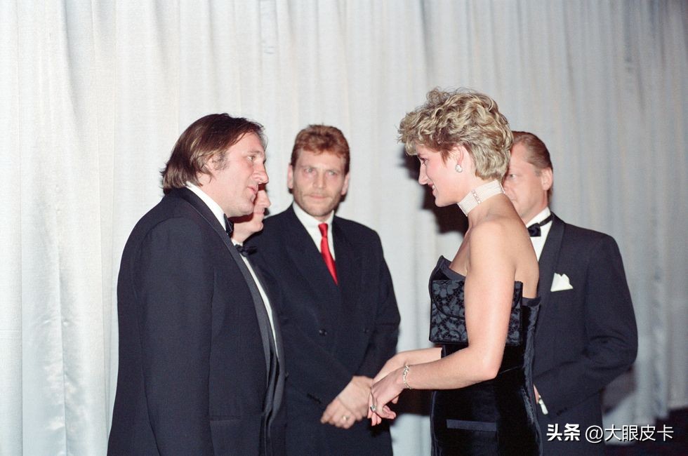 戴安娜王妃最美的十张照片,戴安娜年轻时的照片