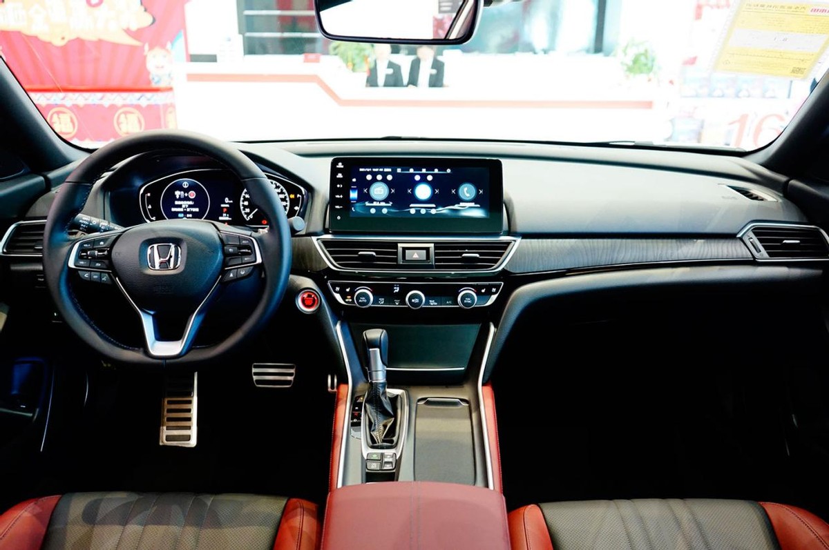 本田雅阁八代有座椅通风功能吗,本田八代雅阁升级航空座椅