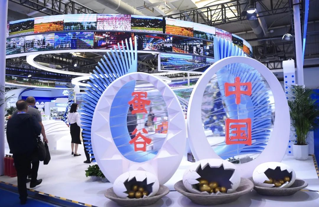 鎶㈠厛鎺㈢濂ョ壒鑾辨柉,鎶㈠厛鎺㈠崠鍦哄畬鏁寸増