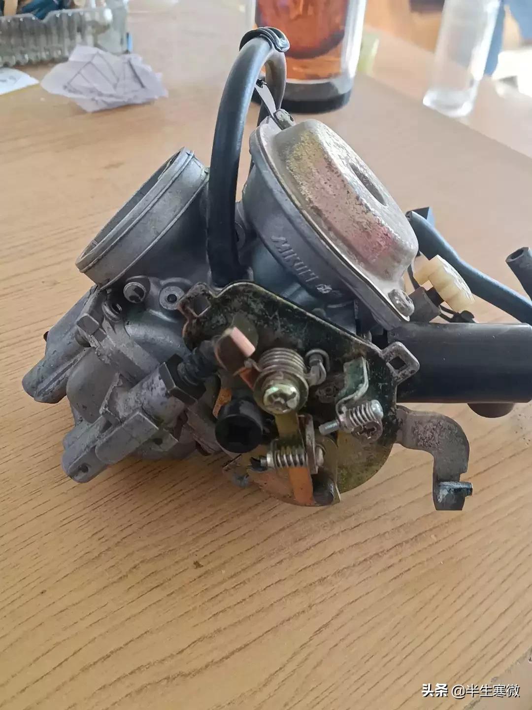 雅马哈凌鹰125多少公里才会烧机油,雅马哈凌鹰125踏板油耗高怎么办