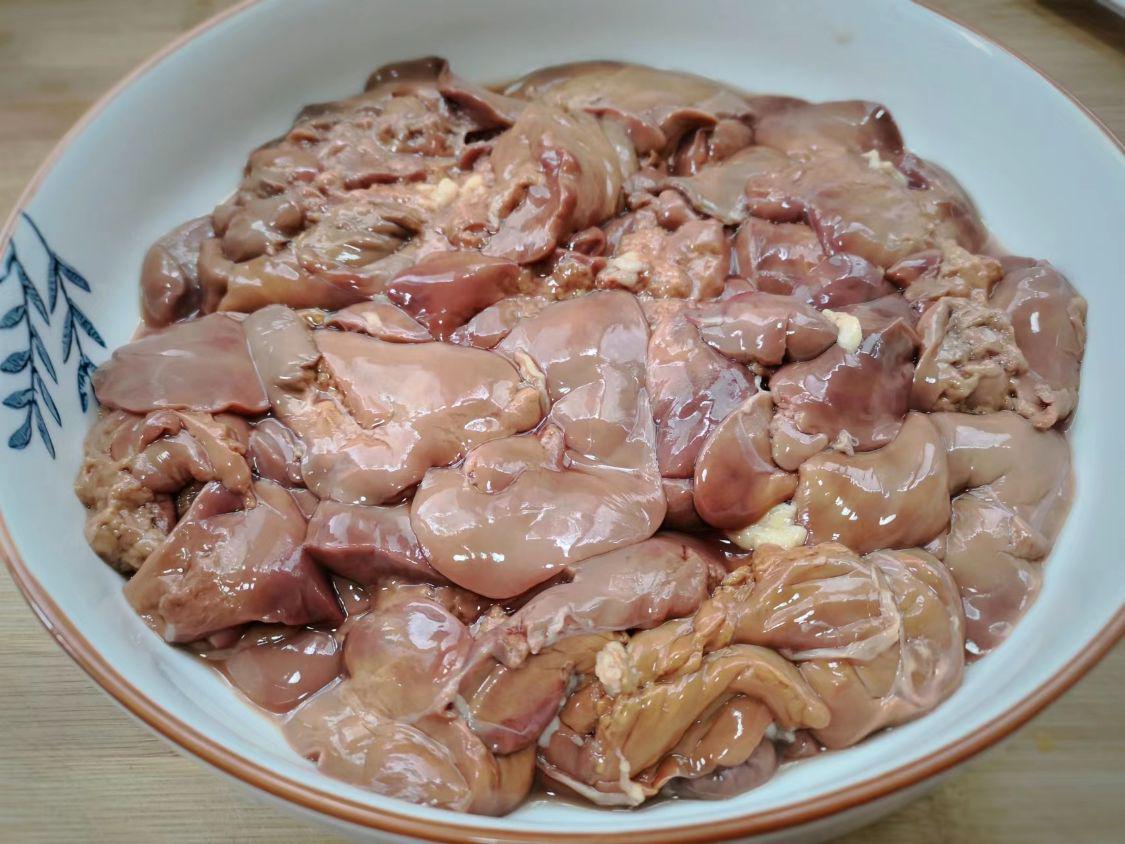 鸡肝除了炸还有什么做法,爆炒猪肝和爆炒鸡肝哪个好吃