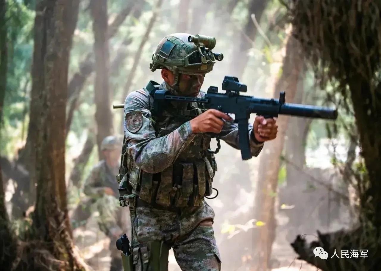 中国最新型制式冲锋枪,国产最新型军用冲锋枪型号