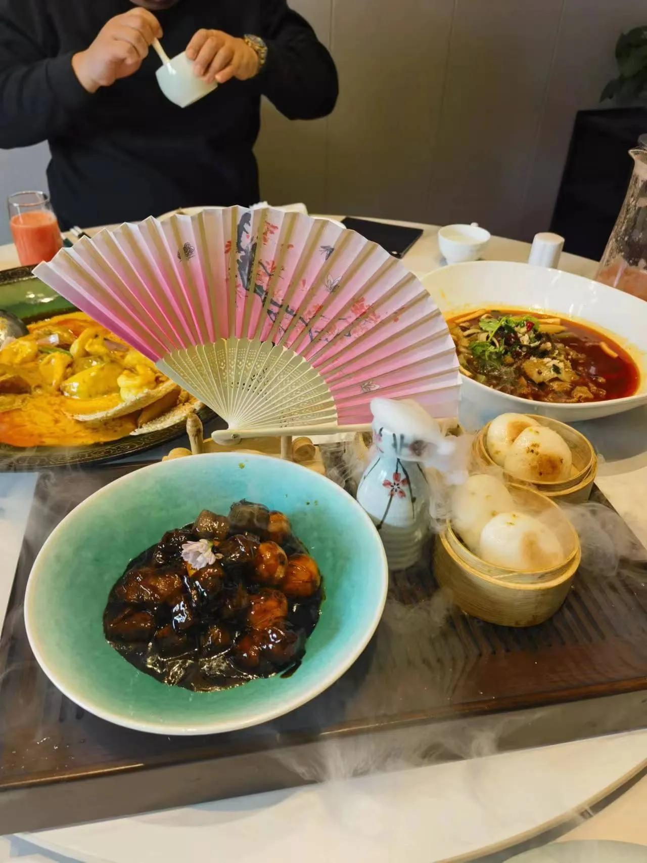 大胖小胖自驾游,房车自驾旅行三日游