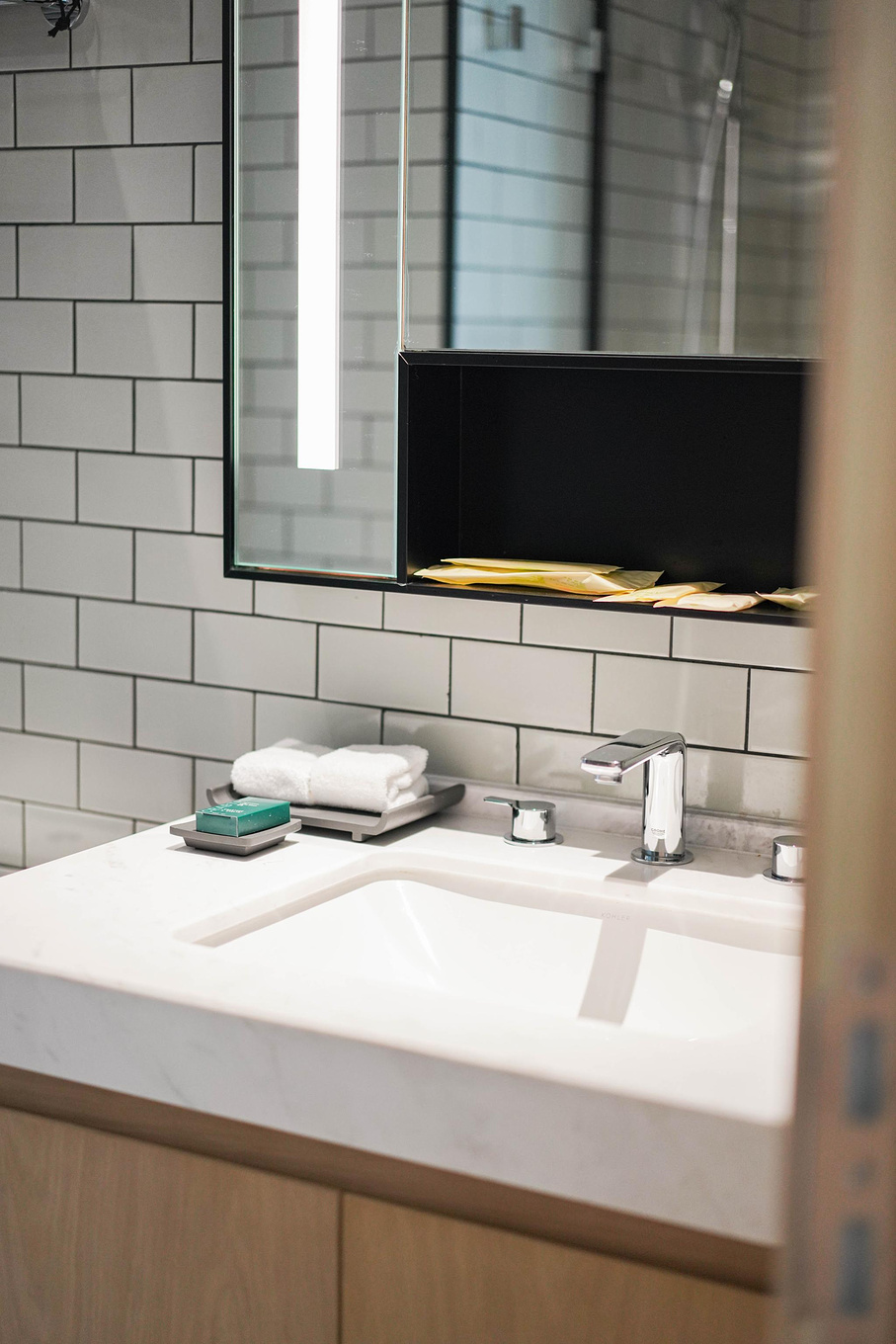 深圳机场旁的低调高雅酒店，尽享热带雨林花园，差旅入住首选酒店