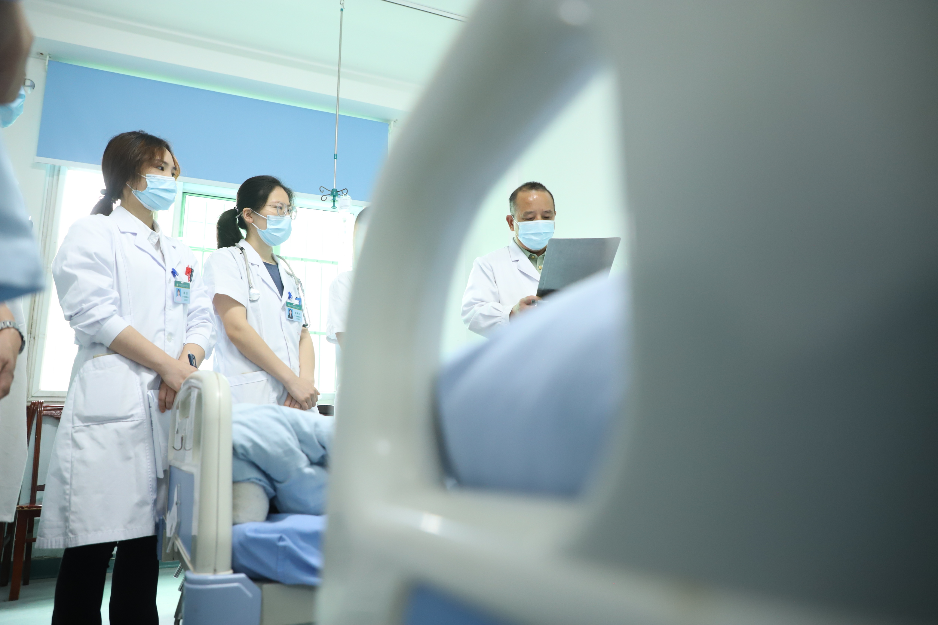 温暖是最好的“处方”——记*警武**四川总队医院肿瘤科主任林武华