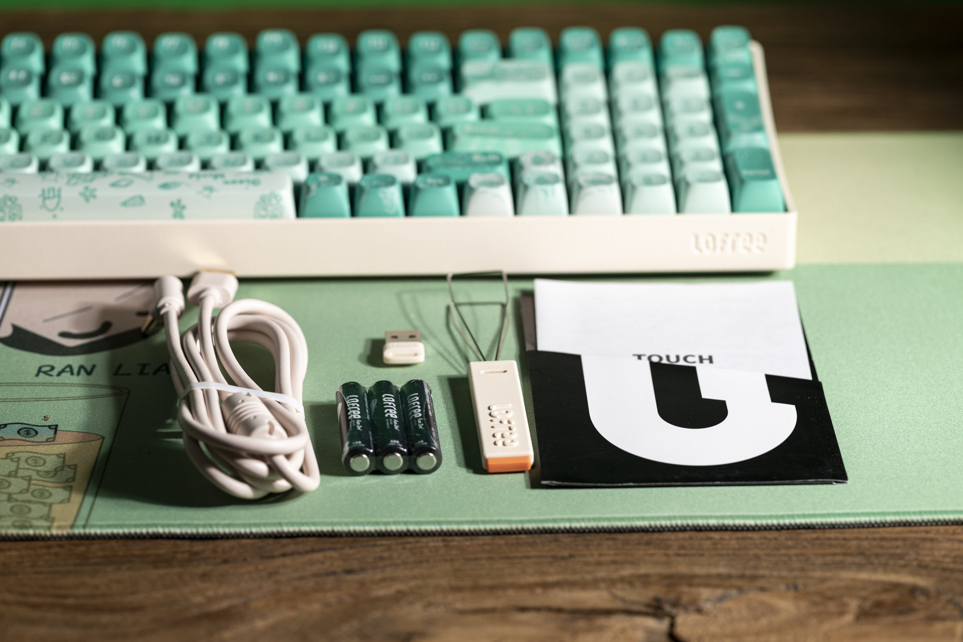 lofree洛斐小翘键盘有背光吗,洛斐键盘小翘测评