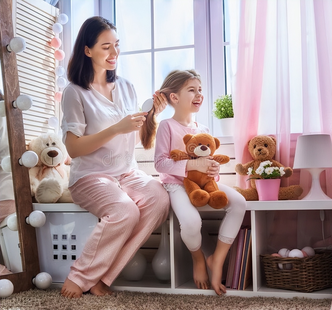 脱发严重30-50岁脱发者必看,脱发是如何困扰当代年轻人的