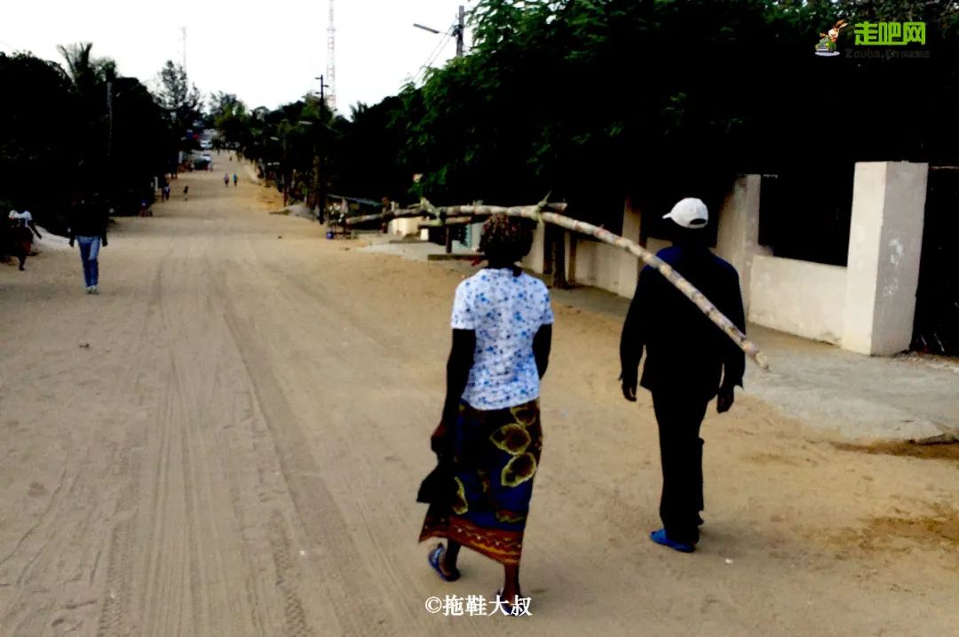 一双拖鞋走遍东南亚,一双拖鞋走世界原版