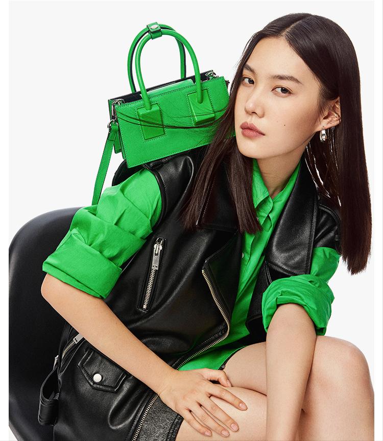 40到50岁女人适合背什么包包,40岁女性背什么牌子的包包