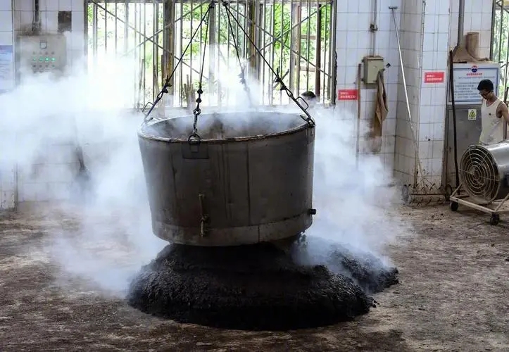 赖茅97公斤庆香港回归多少钱一瓶,老酒赖茅97香港回归纪念酒1000ml