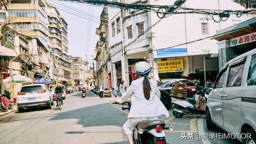 雅马哈gt150最新款,雅马哈发布通勤复古车gt150fazer