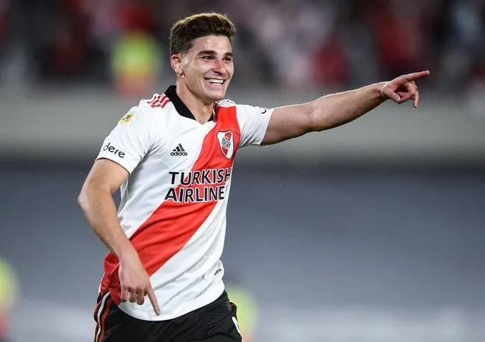 欧洲足球英超转会汇总,曼城巴萨最新交易消息