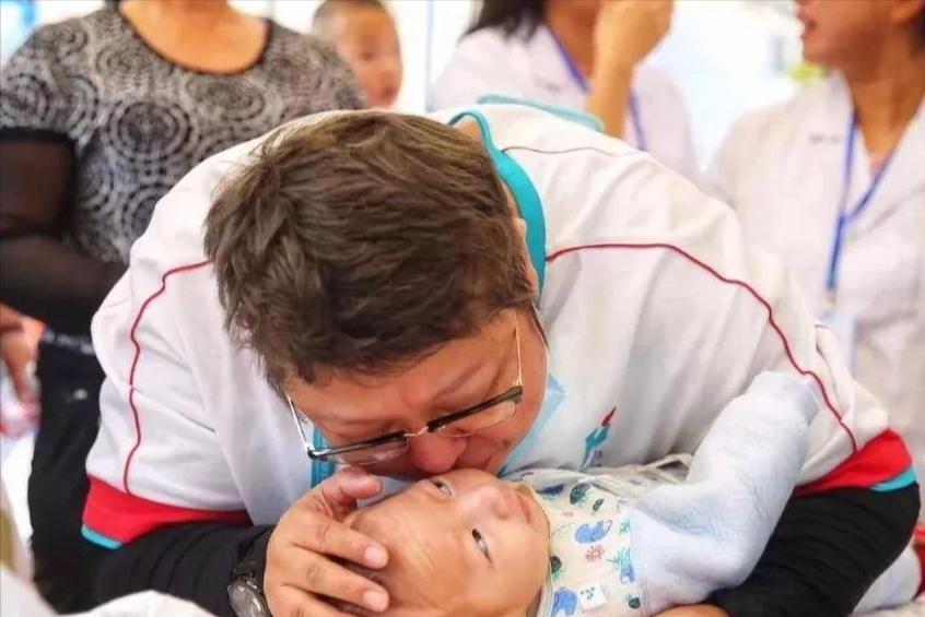 韩红慈善基金会举报后调查结果,韩红被举报捐款名单