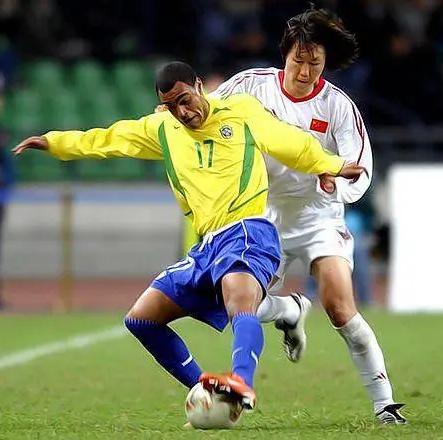 足坛十大昙花一现的球员,现役足球堕落天才