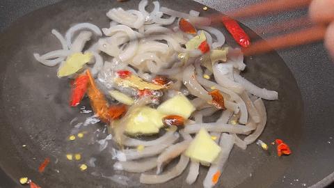 做香肠剩下的肠衣能不能冻上,香肠剩下的猪皮怎么做好吃