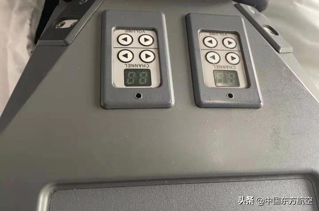 飞机怎么坐得久,飞机到底怎么坐要注意什么