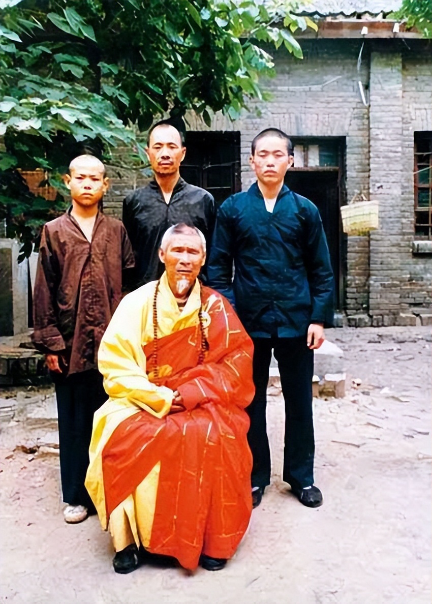 少林寺方丈释永信的袈裟有多值钱,少林寺方丈释永信开发房地产