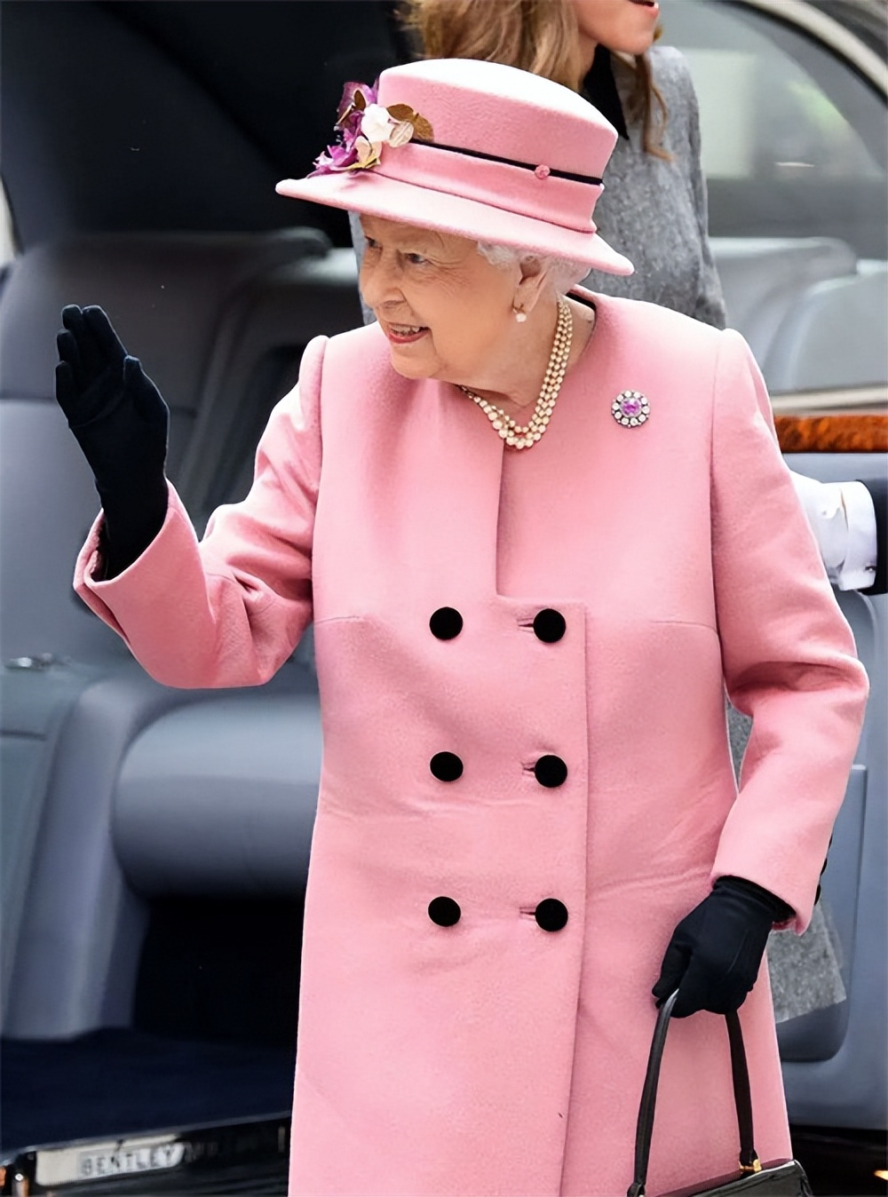 大热颜色,冬季最全粉色系单品推荐