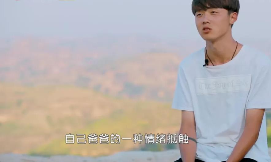 小孩小时候叛逆和青春期叛逆,青少年孩子青春期叛逆解决办法