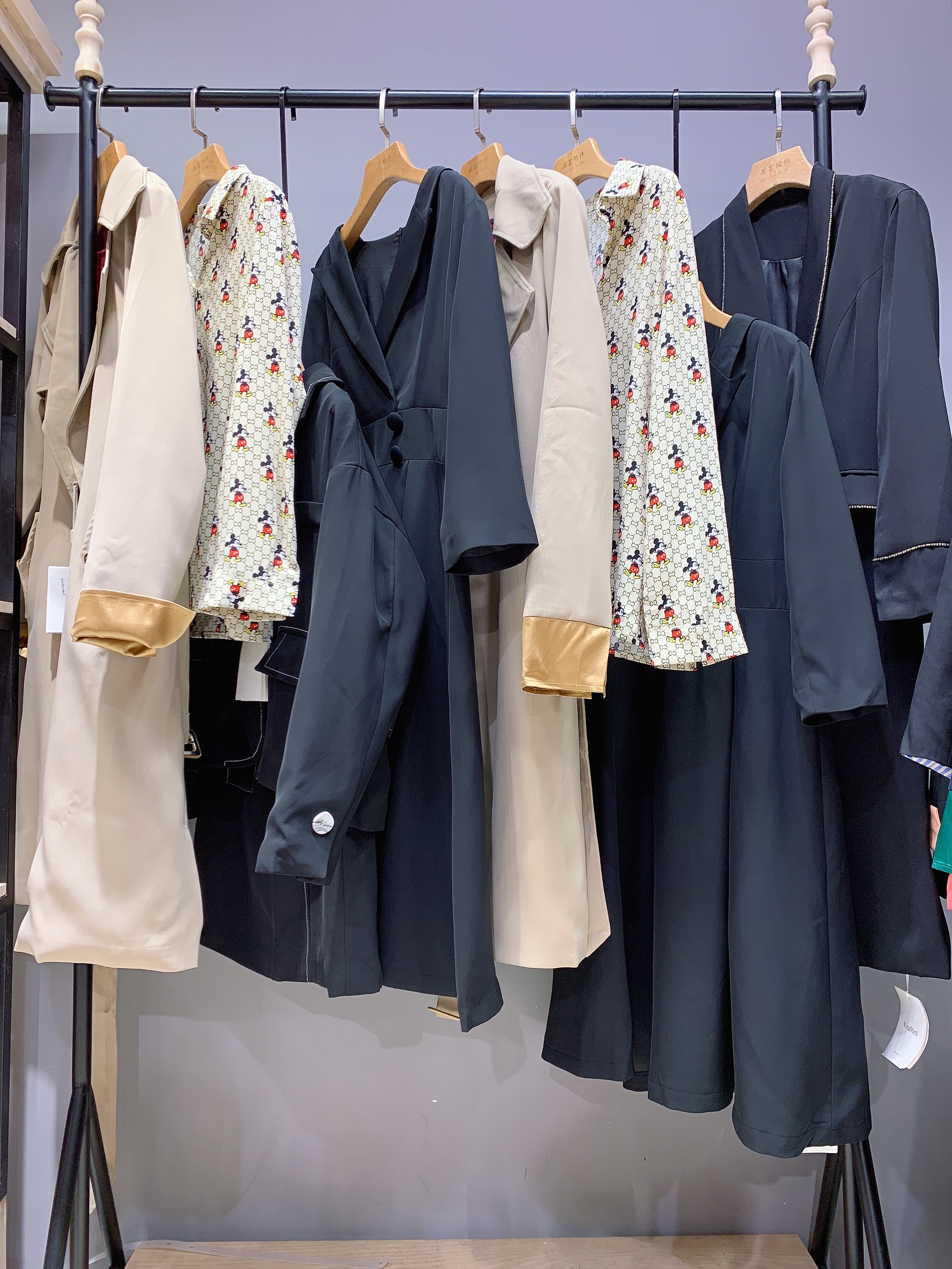 涓借帿鍝佺墝鎶樻墸濂宠鎵瑰彂,涓借帿鍝佺墝鎶樻墸琛ｆ湇