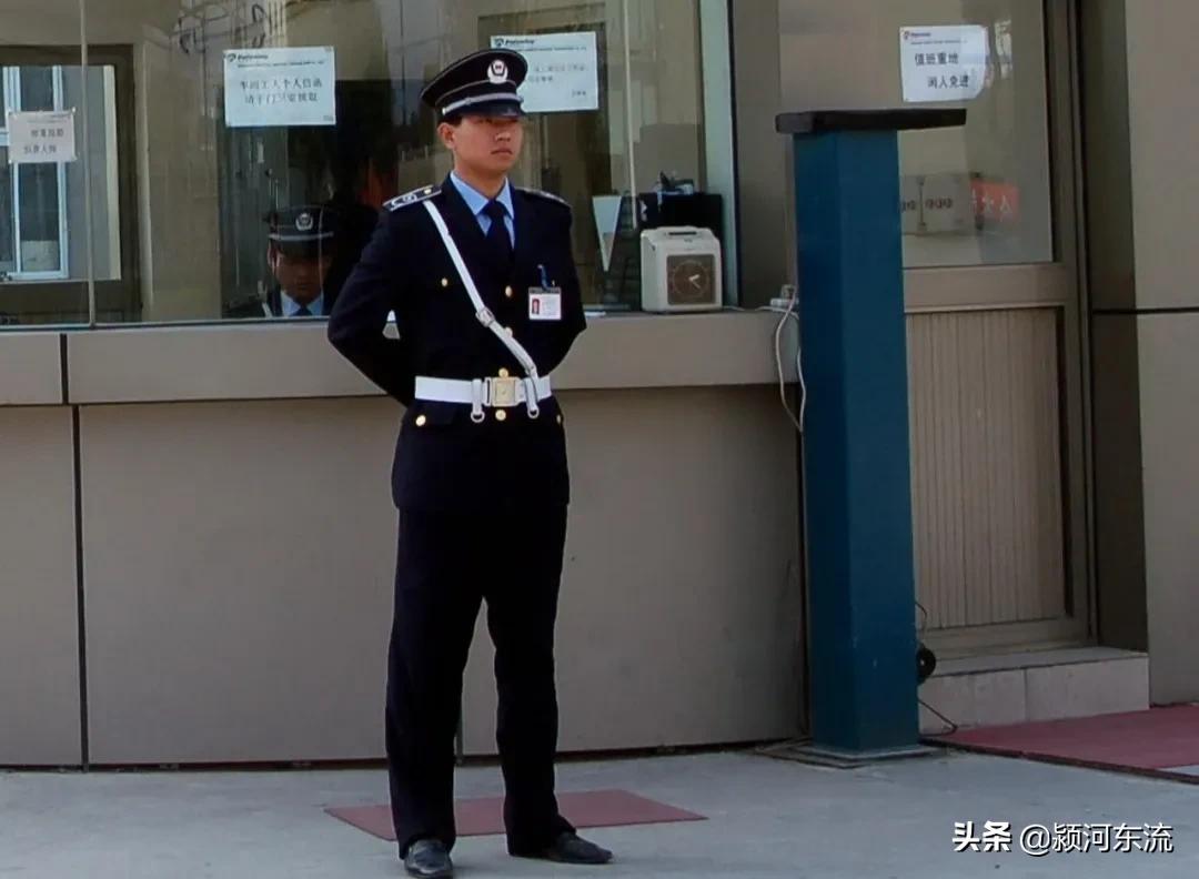 在上海为啥不能做保安,上海的银行保安工作累吗