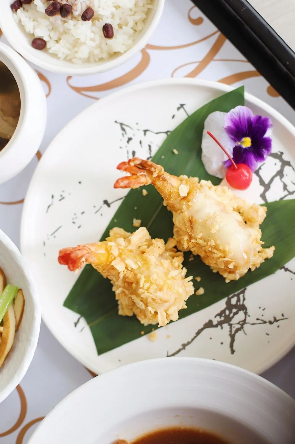 娴庡崡钀岃鏈堝瓙涓績鎺㈠簵,娴庡崡钀岃