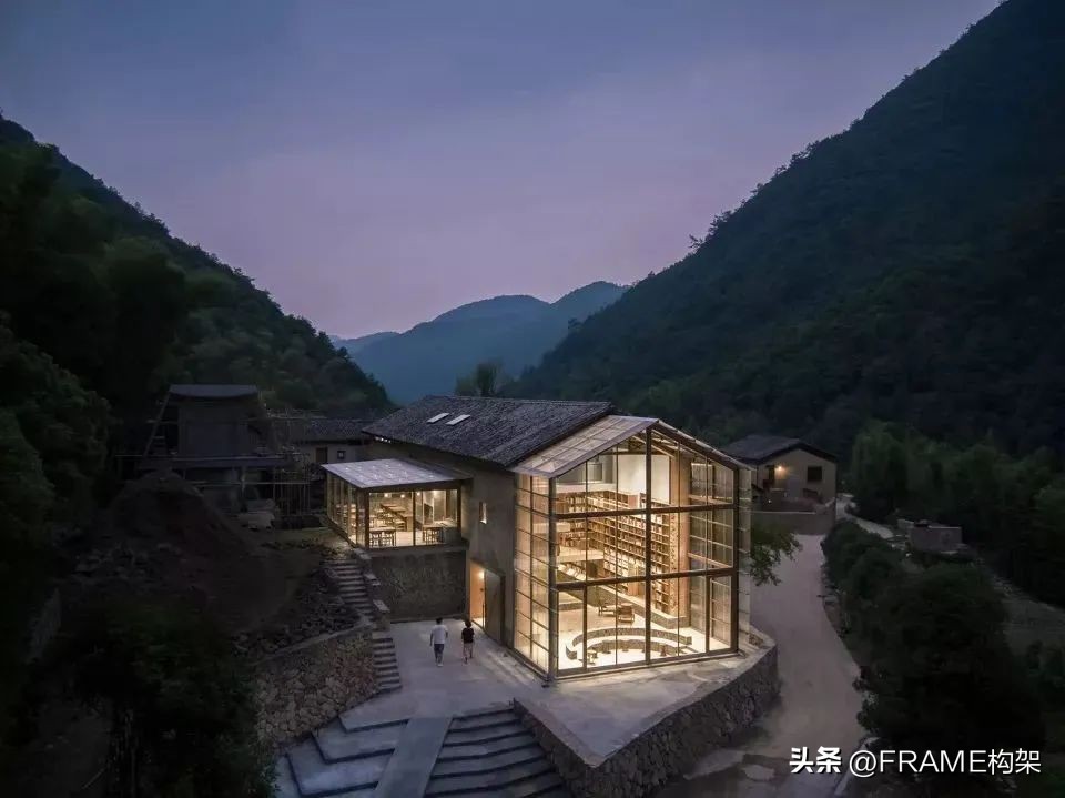 中国的网红书店,网红书店是颜值重要还是内涵重要