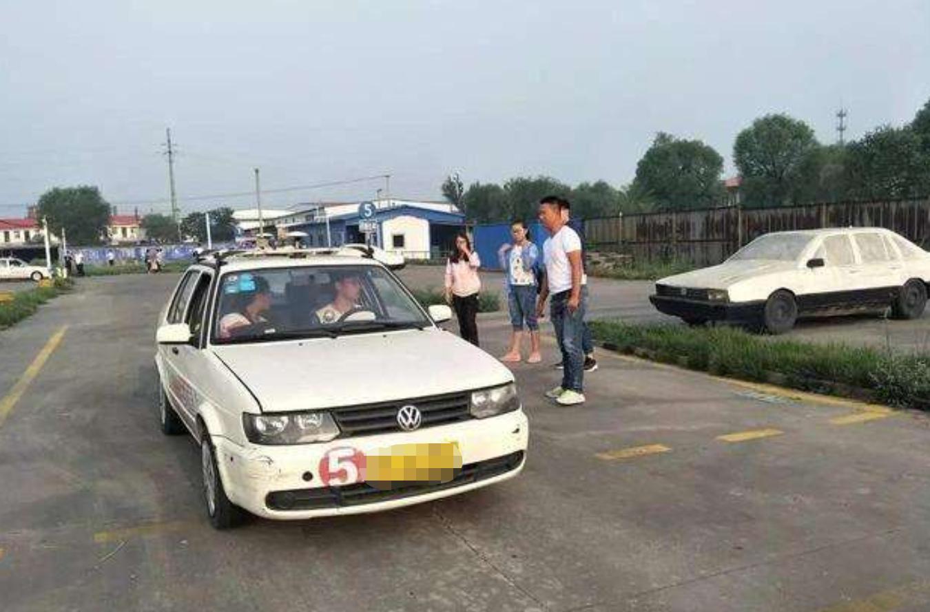 有人考科目一考了36次,考驾照没过5次怎么补救