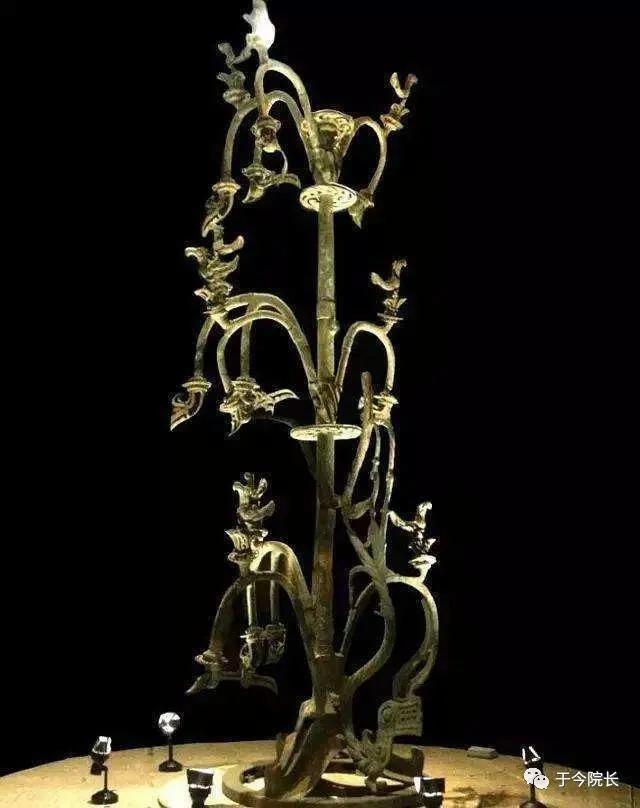 七夕搭鹊桥的是什么鸟,七夕喜鹊搭鹊桥相会视频