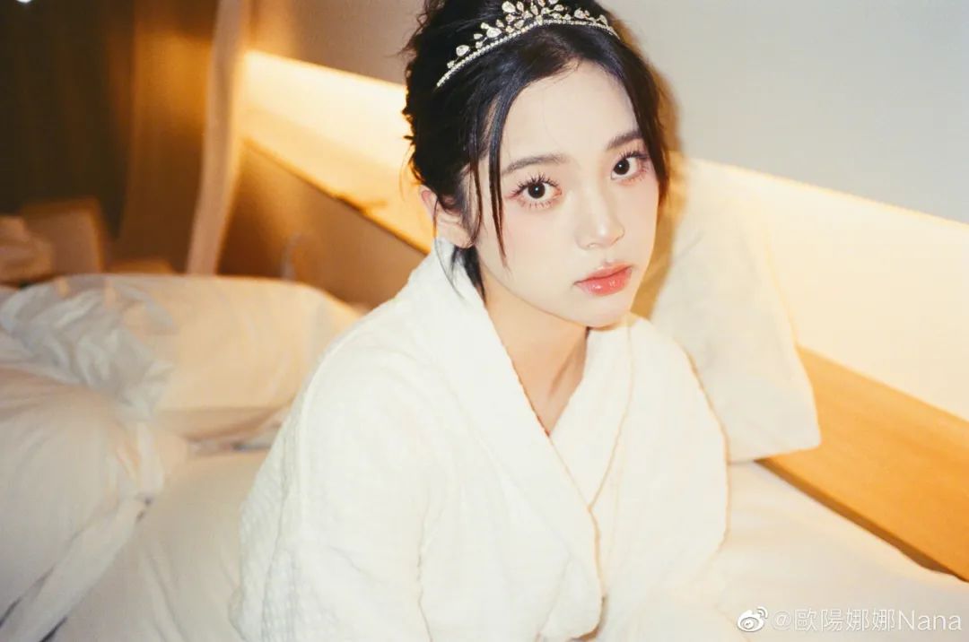 女生为了变美到底有多假动漫版,女生为了变美做整容手术