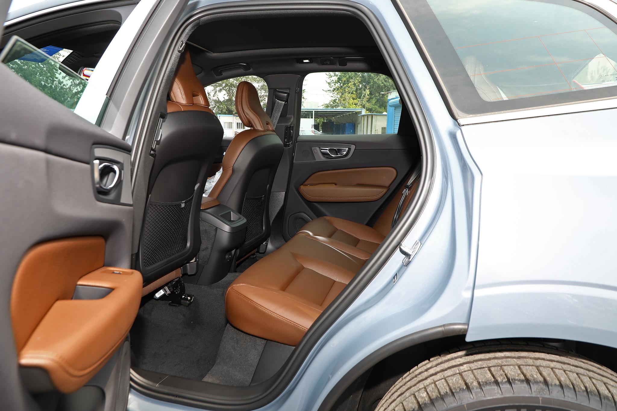 15万2.0t+8at的合资suv,十几万2.0t加9at的合资suv