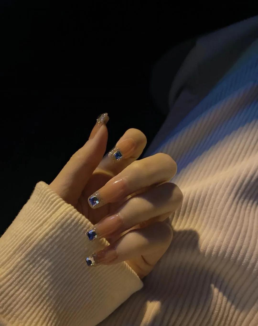 你一定要试试这3种美甲,盘点十款最受欢迎的美甲