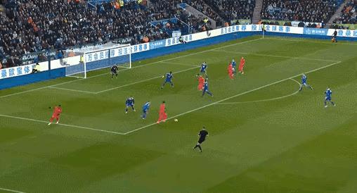 日本球员英超绝杀球映射中日足球发展两个极端，中国男足继续折腾